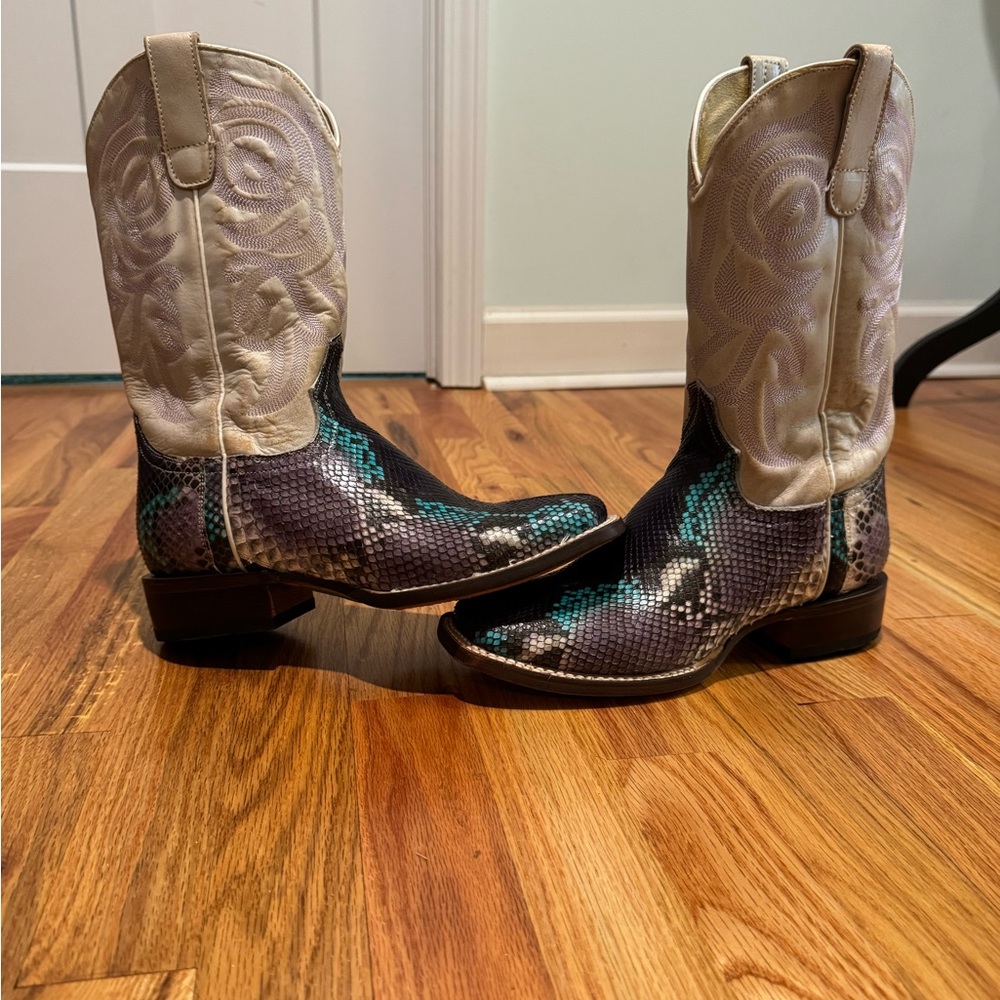 Women’s Roper multi colored Snakeskin Cowboy Boots w/Embroidered Shaft size 7.5 - Picture 4 of 16